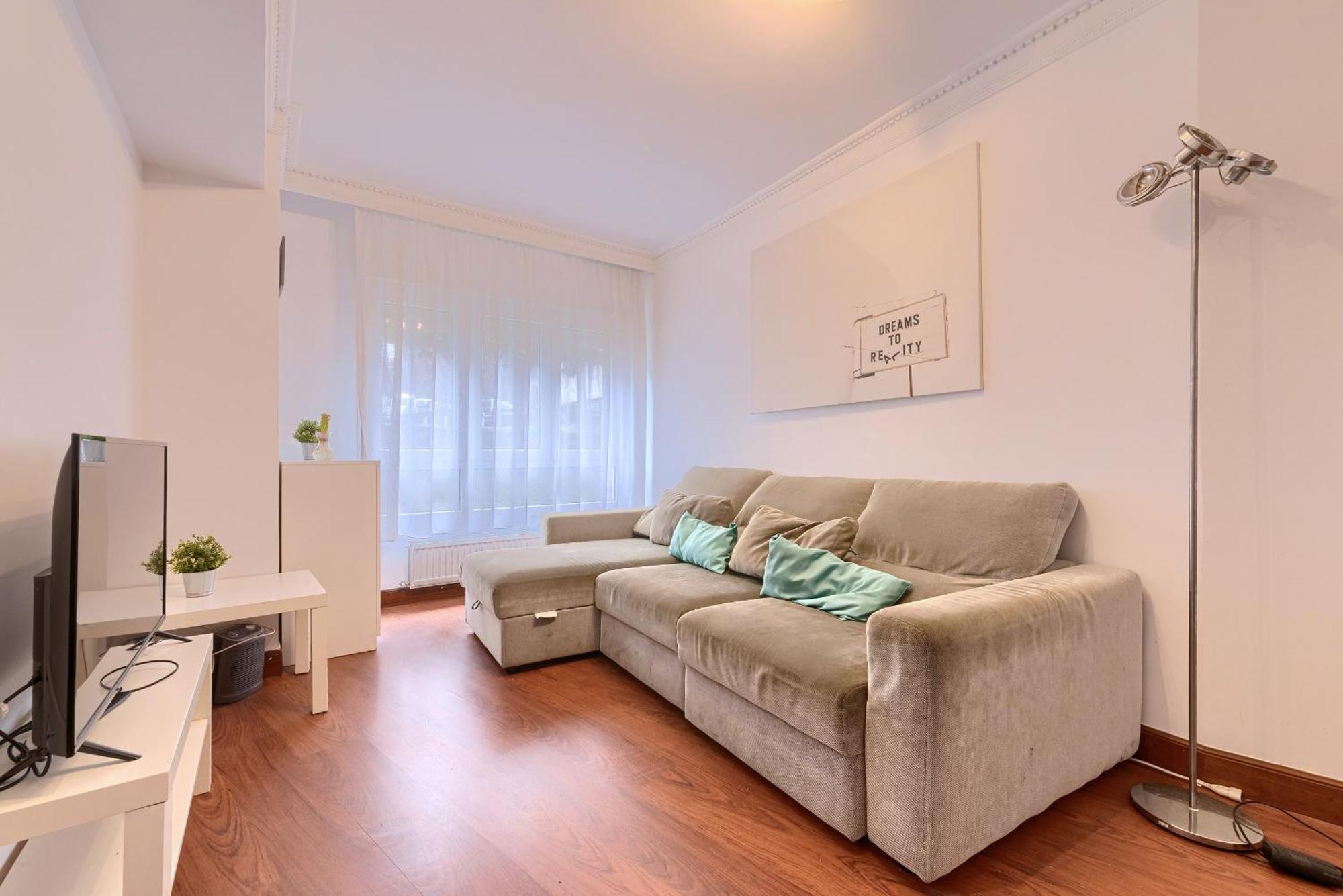 Vivienda Turistica Acogedora En Uribarri Apartment Билбао Екстериор снимка